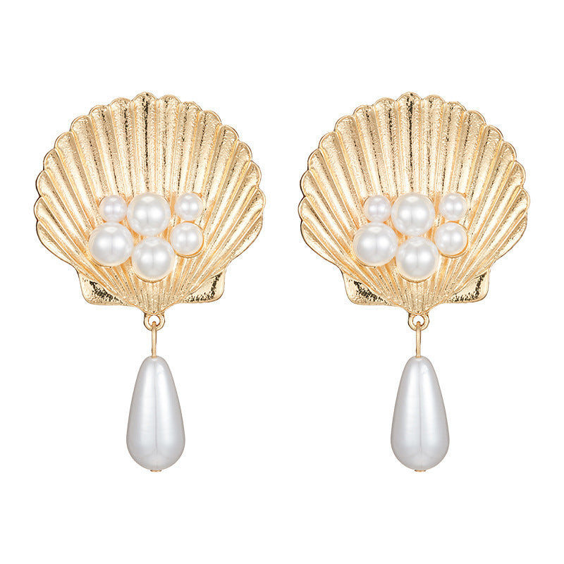Color: E2026 - Fashion Natural Shell Pearl Earrings