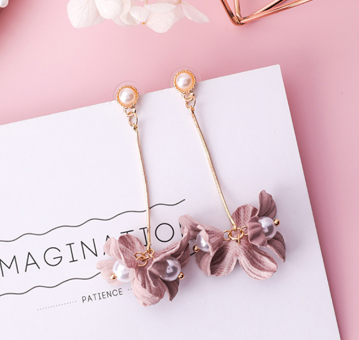 style: 25 - sweet  earrings