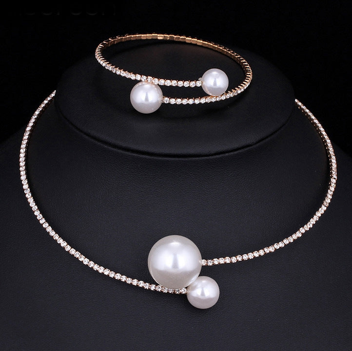 Color: Gold, style: 2 pieces - The bride wedding accessories crystal pearl diamond drill collar Necklace Bracelet Adjustable two piece suit