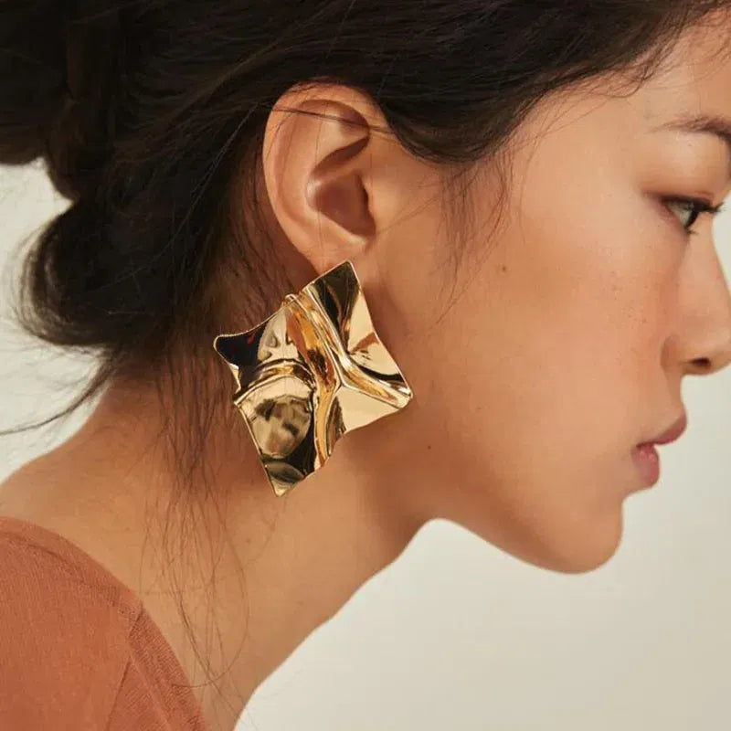 Metal Color: champagne gold - Gold Color Metal Drop Earrings Irregular Hollow Heart Pendants Earrings Twisted Geometric Personality Earrings for Women